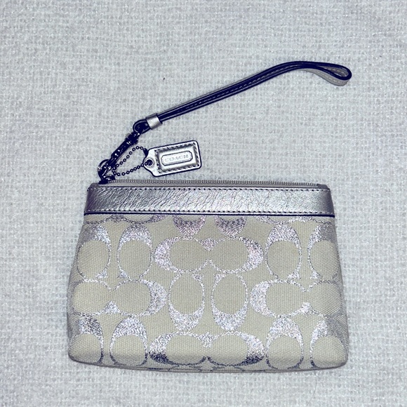 Coach Signature Opic Wristlet | Silver/Metallic - Picture 2 of 3